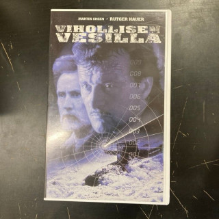 Vihollisen vesillä VHS (VG+/M-) -sota-